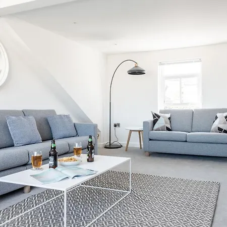 Vitamyn Sea, 4 Bedroom House, Sea Views Of St Ives, Close To Beaches And Town