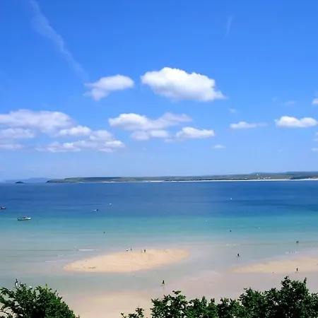 Organic Panda Bed & Breakfast St Ives (Cornwall)