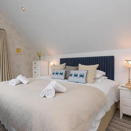 Porthminster Penthouse Apartment *
