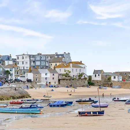Tregurno St Ives (Cornwall)