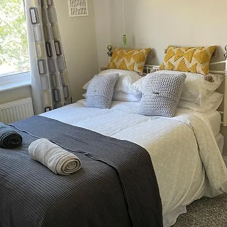 Cheerful - 2 Bedroom In St Ives. Holiday home