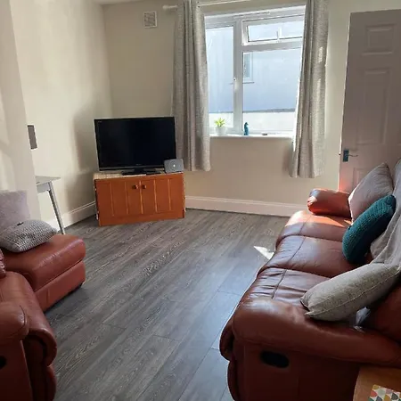Holiday home Cheerful - 2 Bedroom In St Ives. *