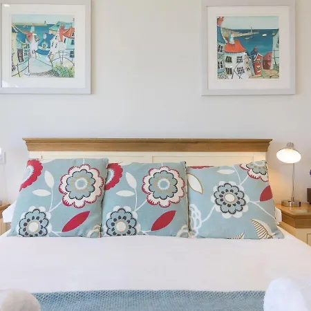 Apartment Surf And *