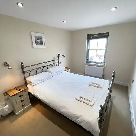 Lews Lookout Holiday home *