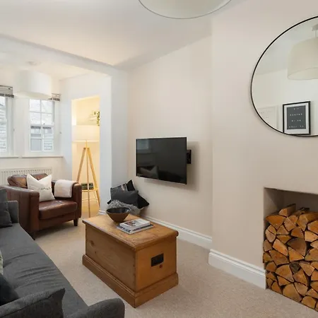 Apartment Stylish Two Bedroom - In Town Centre St Ives (Cornwall)