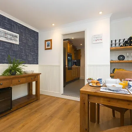 Oystercatcher House Holiday home *