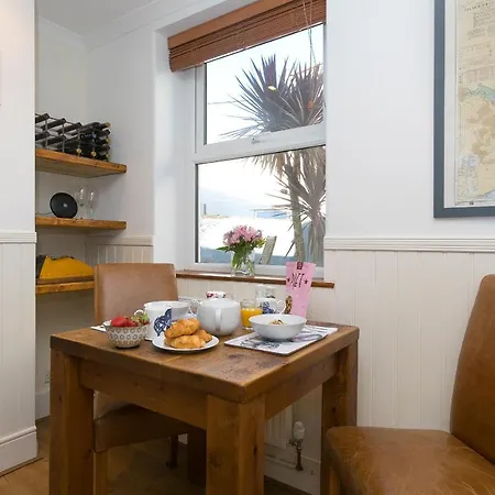 Holiday home Oystercatcher House