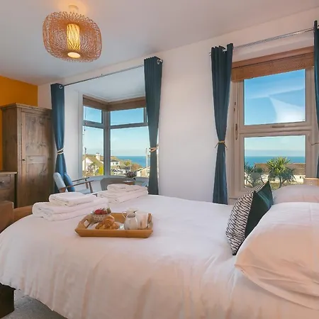 Oystercatcher House Holiday home