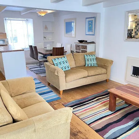 Porthia St Ives (Cornwall)