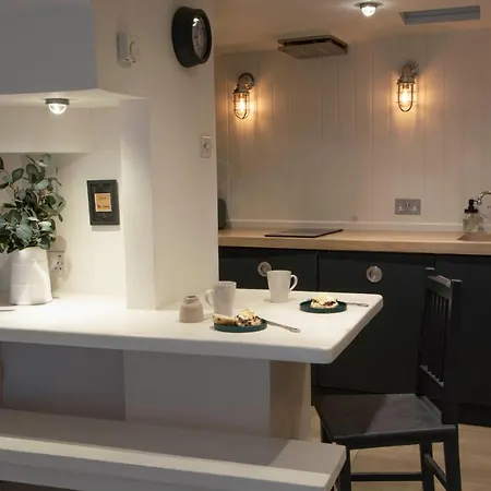 2 Kelly's Gardens Holiday home