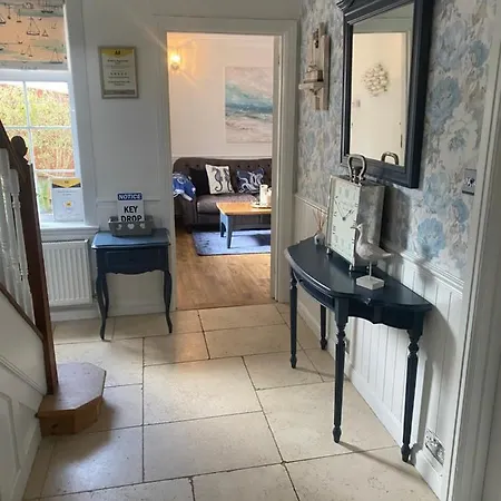 Downsfield 5*