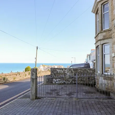 Holiday home Porthmeor House