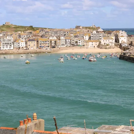 Holiday home Porthmeor House