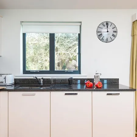 3 At Porthminster Mews