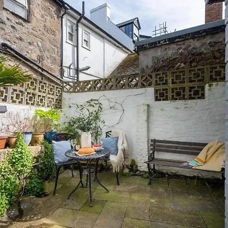 Saffron Cottage,