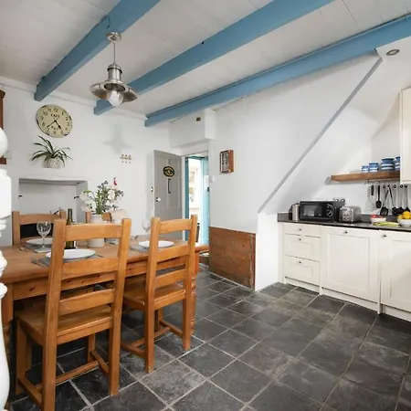 Saffron Cottage, Holiday home *