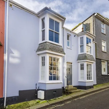 Azenor House, Holiday home