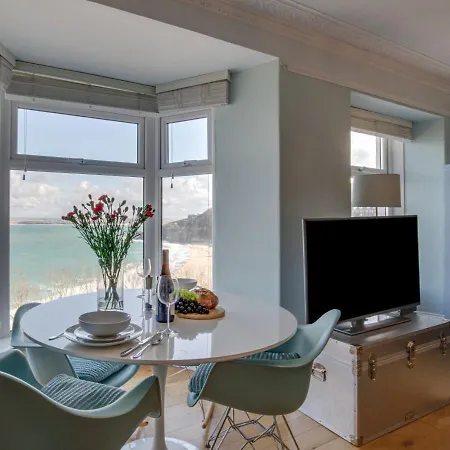 Aquarama Apartment *