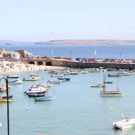 Upper Seafarer 45 Fore Street * St Ives (Cornwall)