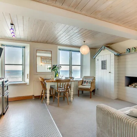 Holiday home The Hut Crab Rock 1 *