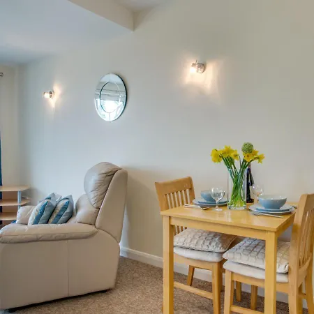 Seacroft 6 Carthew Court * St Ives (Cornwall)
