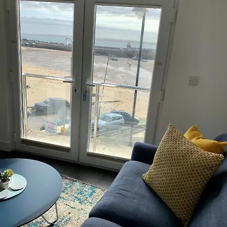 Modern With Stunning Views! Apartment St Ives (Cornwall)