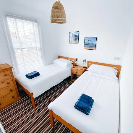 Beachside Guest house *