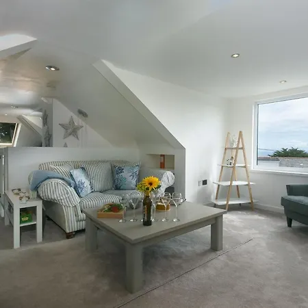 Holiday home Willows