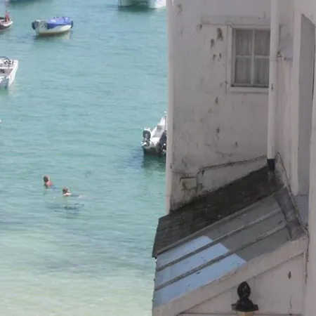 Watch House Victoria Place * St Ives (Cornwall)