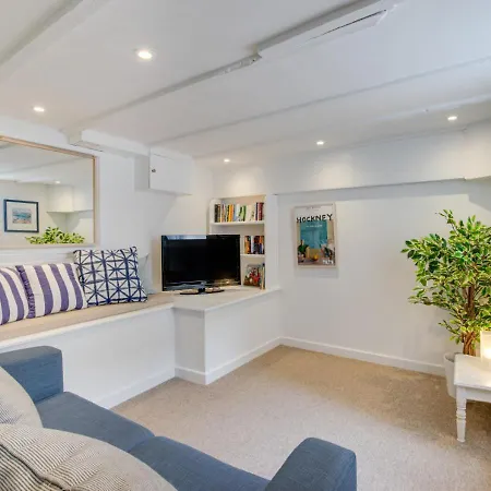 26 Wesley Place Apartment St Ives (Cornwall)