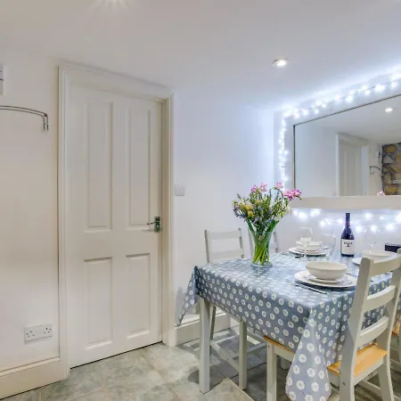 9 Teetotal Street * St Ives (Cornwall)