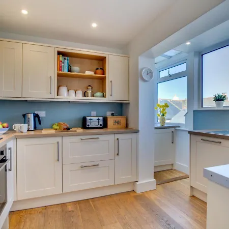 28 Virgin Street St Ives (Cornwall)