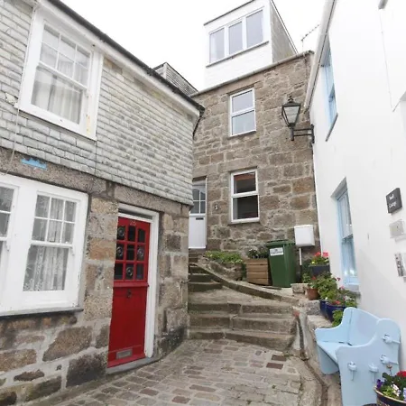 28 Virgin Street *