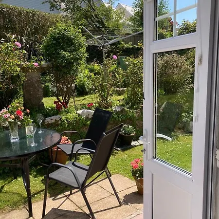 Spacious Flat Former Farmhouse, Parking *
