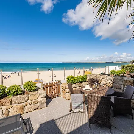 Carbis Bay And Hotel