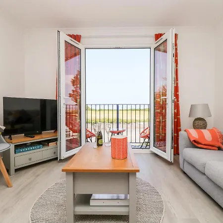 Apartment Azure