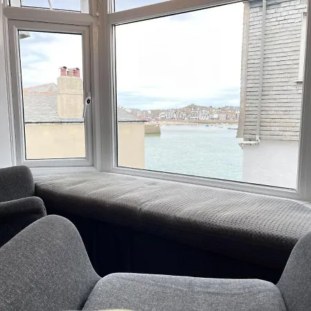 Holiday home 10 The Warren, Amazing Seaviews From Every Floor!