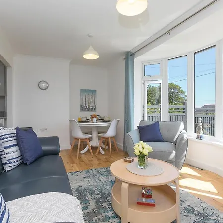 Sycamore Waters Apartment