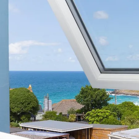 Seabreeze 3 - Seaview & Parking Apartment
