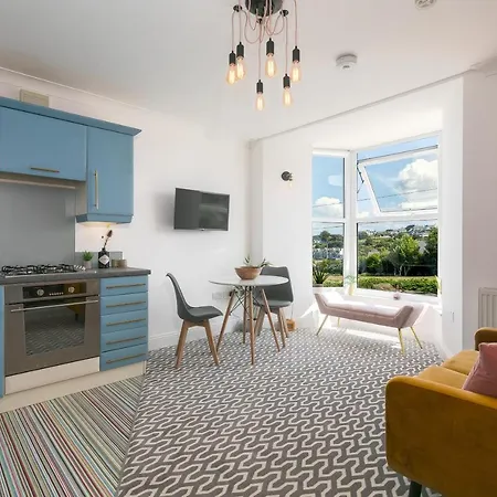 Seabreeze 3 - Seaview & Parking St Ives (Cornwall)