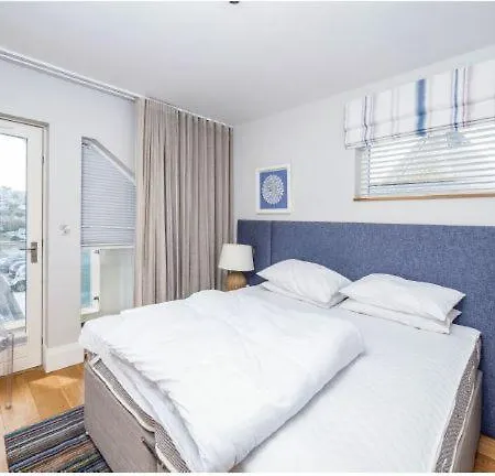 Luxurious Apartment, 180° Views & Parking *