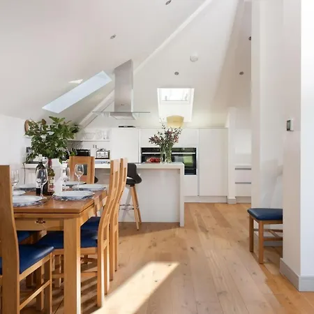 St Ia, Castle Approach, Tregenna Castle Holiday home *
