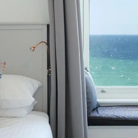 Waves End *