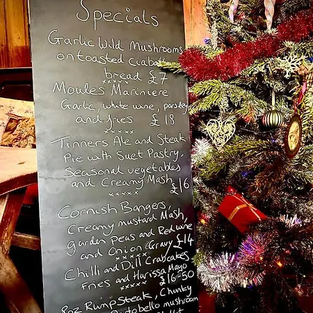 Inn The White House At The Tinners Arms St Ives (Cornwall)