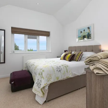 Holiday home Polmoor