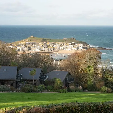 The Paddock, Castle Approach, Tregenna Castle, Holiday home