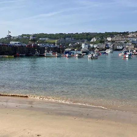 Tregenna House: Refurbished Family Townhouse With Garden And Parking Holiday home St Ives (Cornwall)