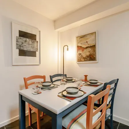 1 St Nicholas Court Apartment