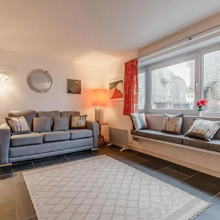 1 St Nicholas Court Apartment
