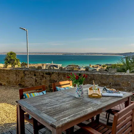 1 Seabirds House * St Ives (Cornwall)